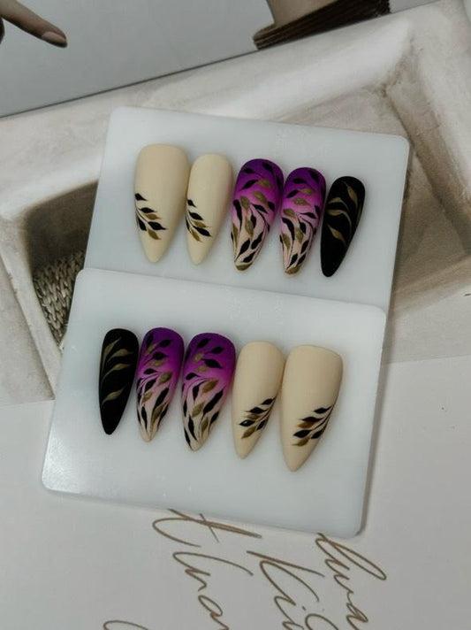 Cream & Purple Black Flower